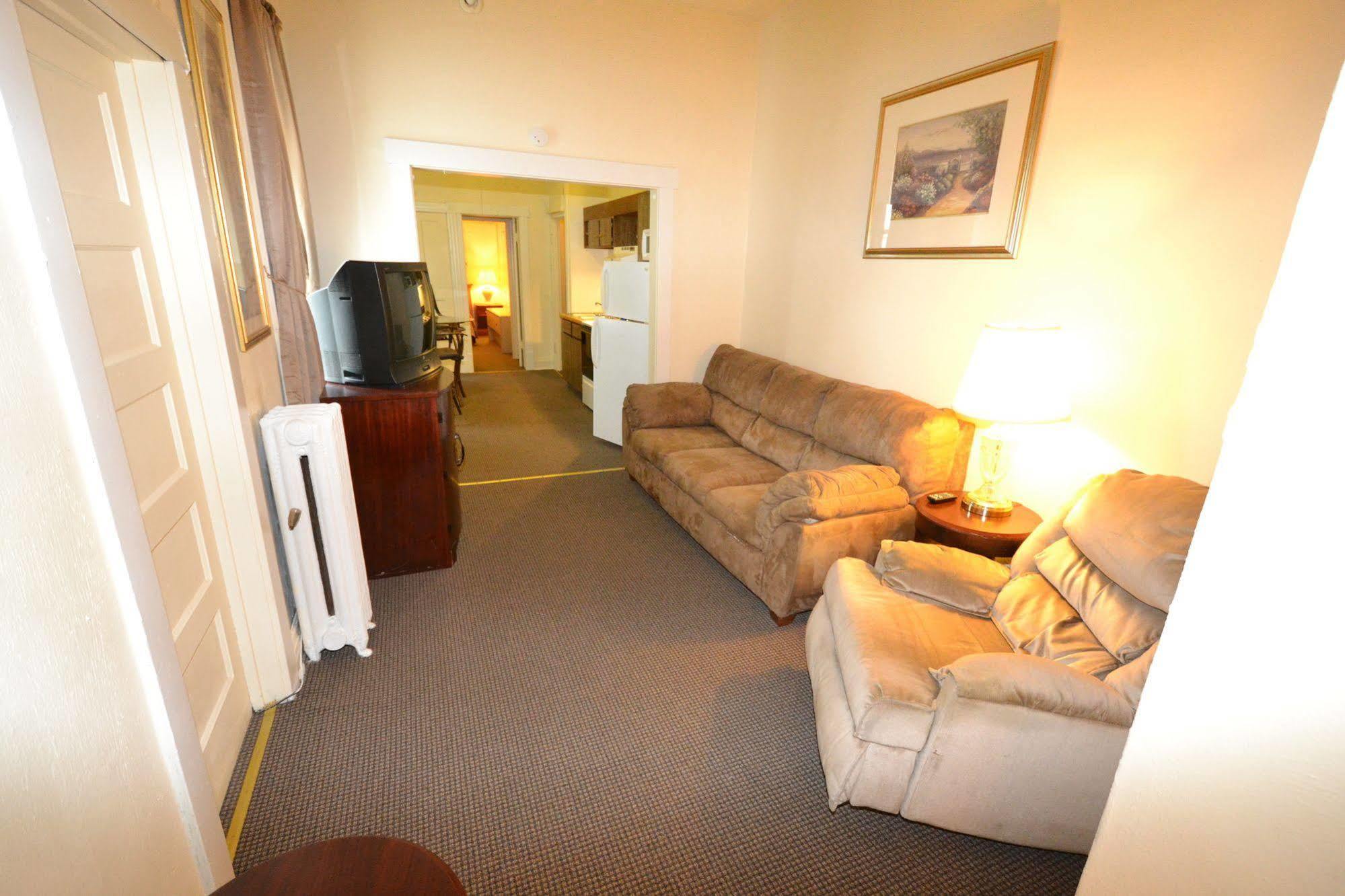 Perfect Stay Inn & Suites Blair Exterior foto