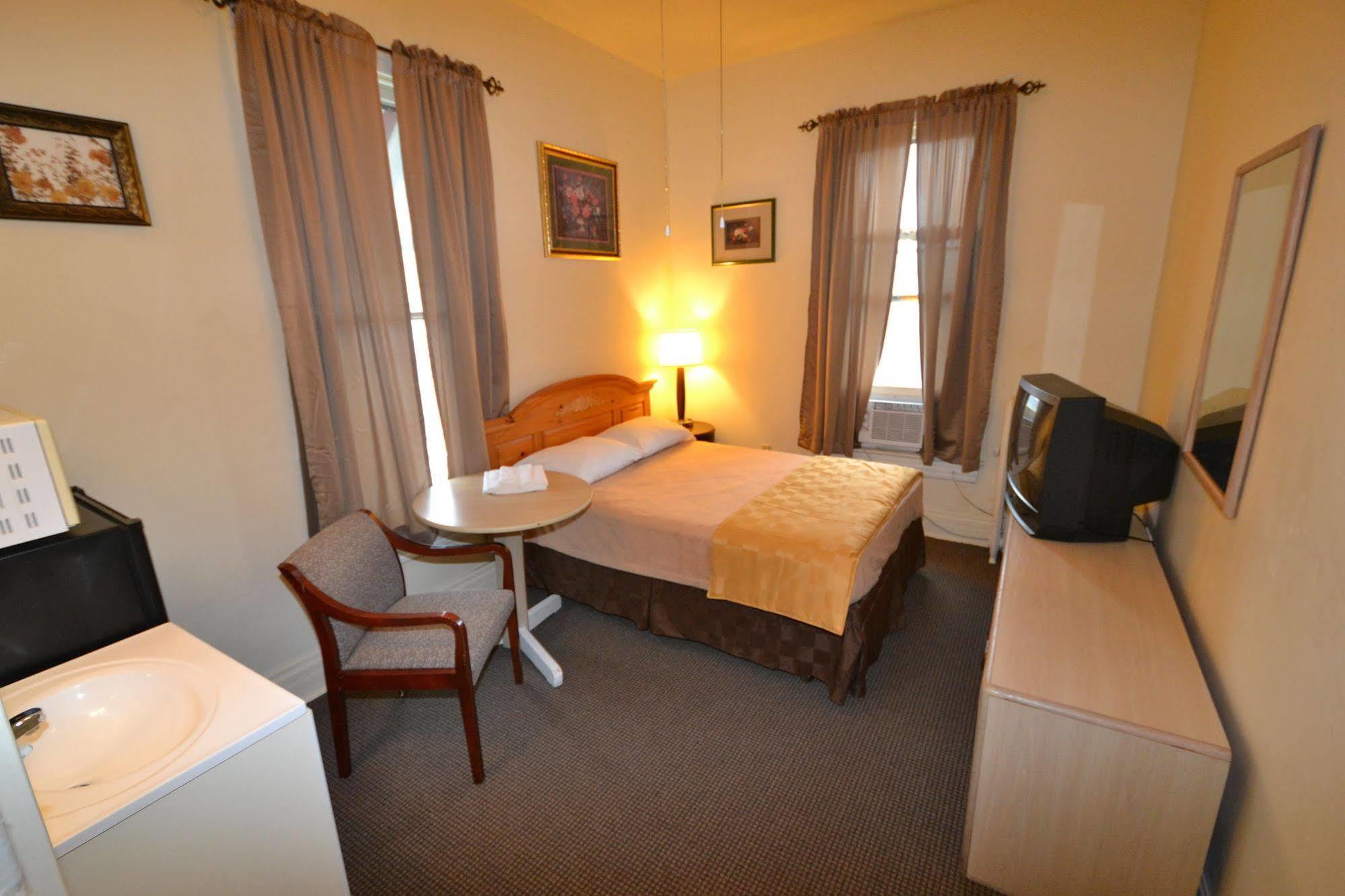 Perfect Stay Inn & Suites Blair Exterior foto